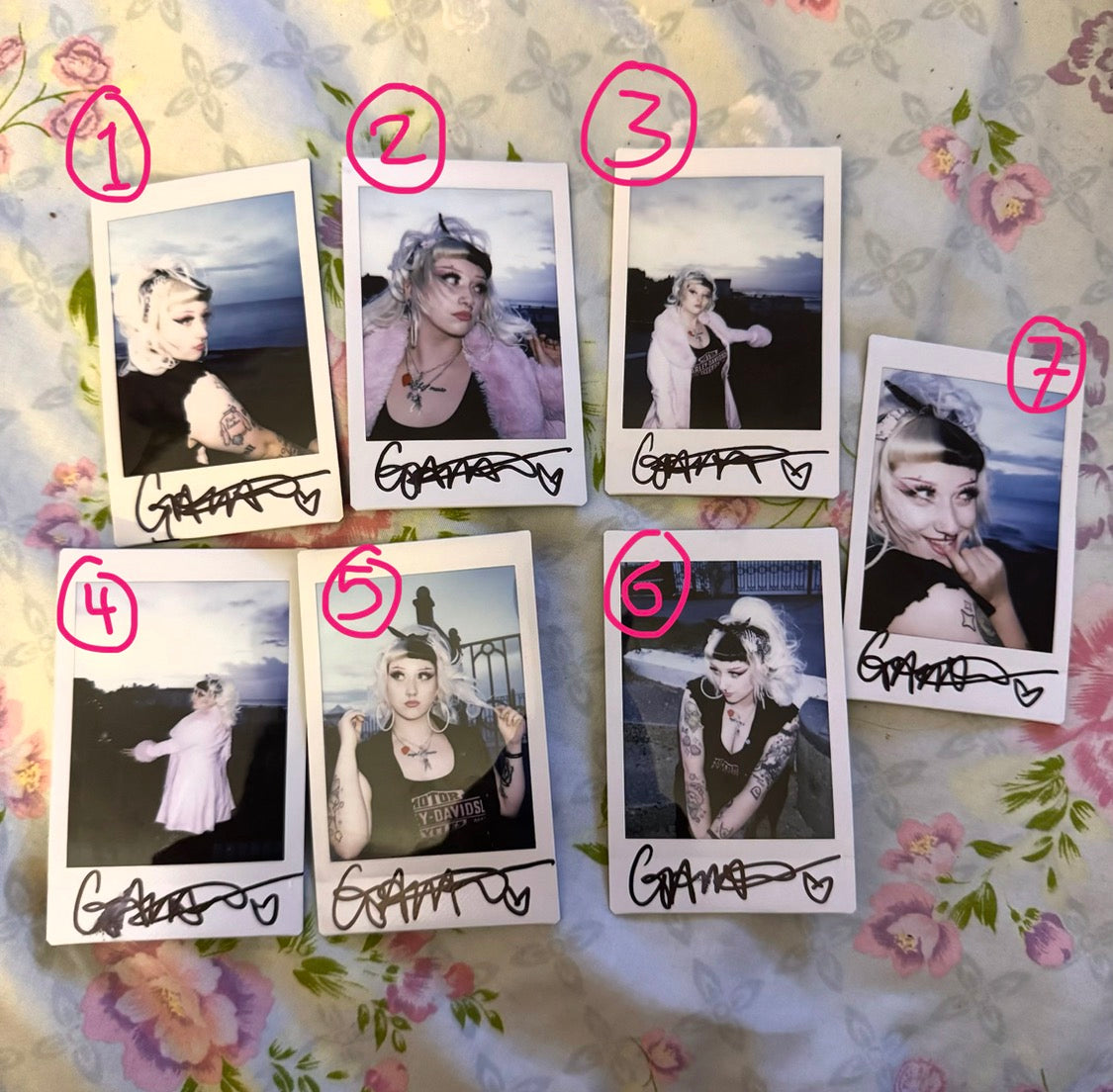 POLAROID