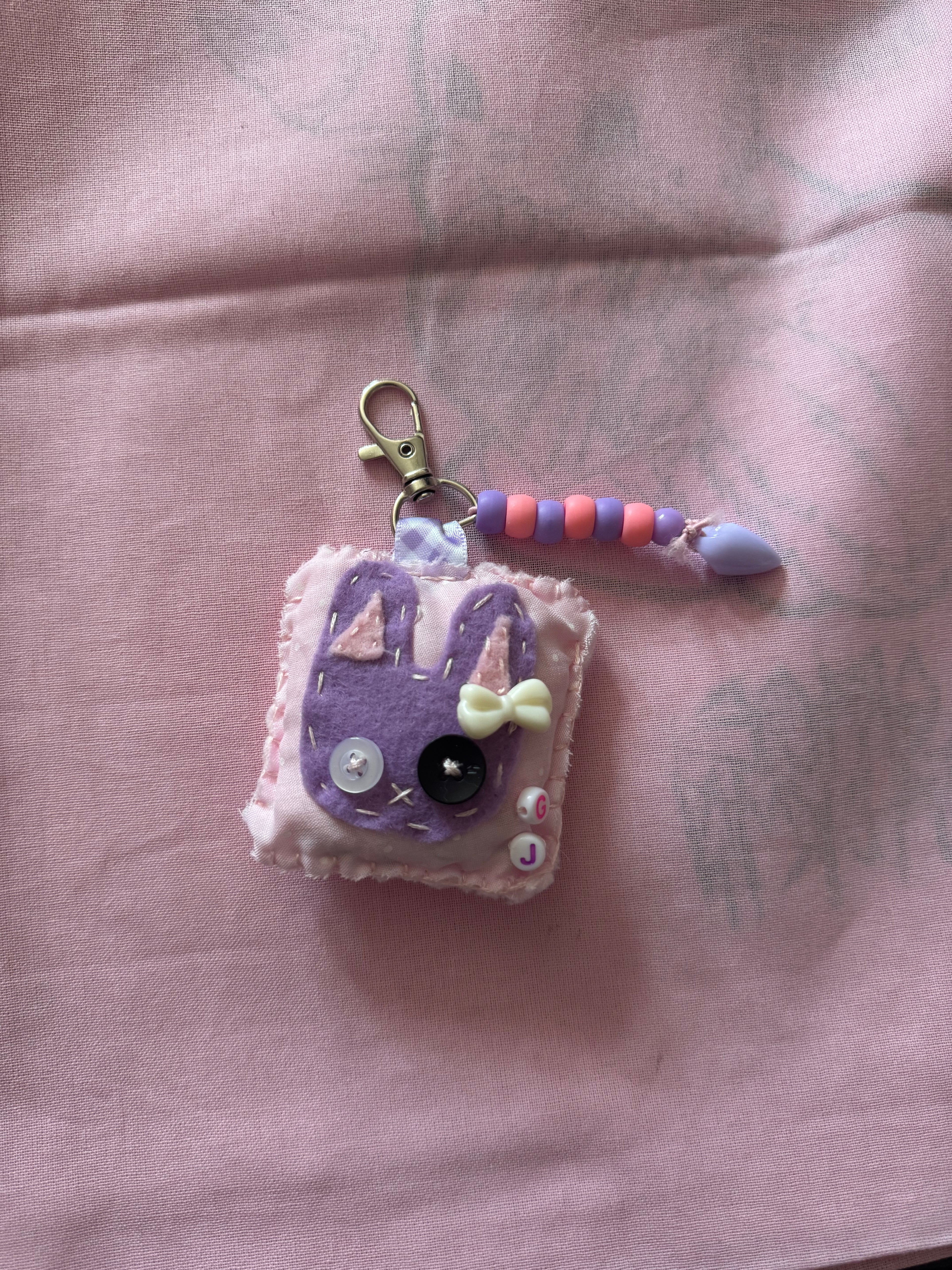 MINI KITTY KEYCHAIN